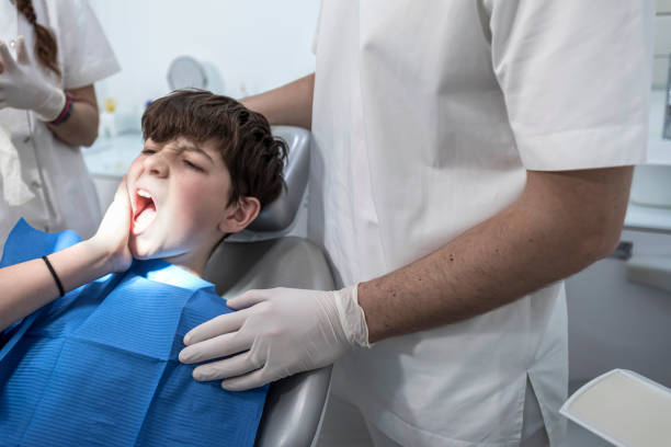 Best Tooth Infection Emergency Dentist  in Monmouth, IL